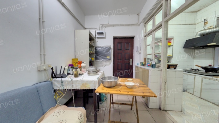 莫干山路599号二手房实景图