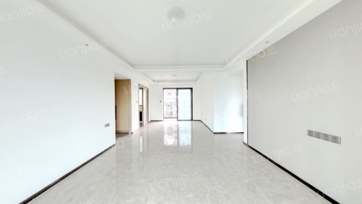 招商华发依云曦城二手房实景图