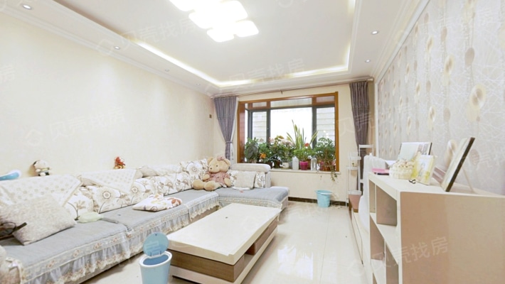 北京北路新天润花园洋房三室两厅精装修拎包入住-客厅