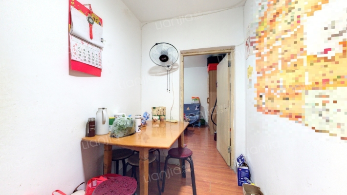 剧场东街二手房实景图