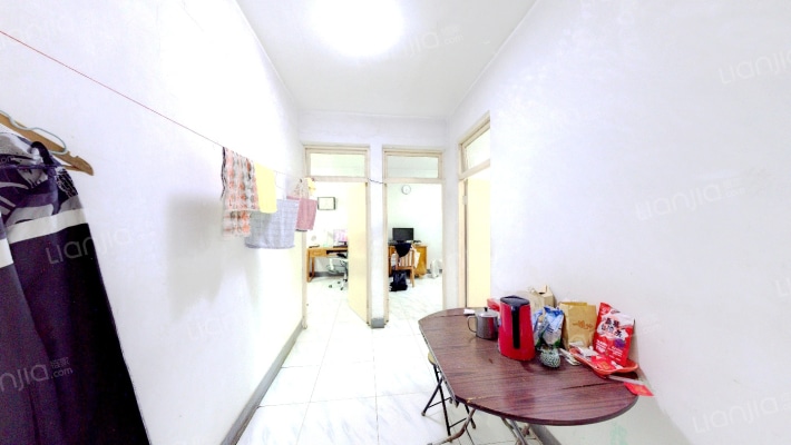 合作路33号院二手房实景图