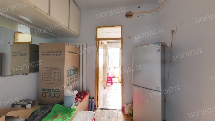 春草小区二手房实景图