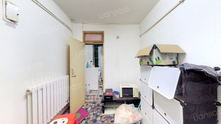 荣泰公寓二手房实景图