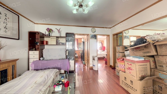 新岭花园一期二手房实景图