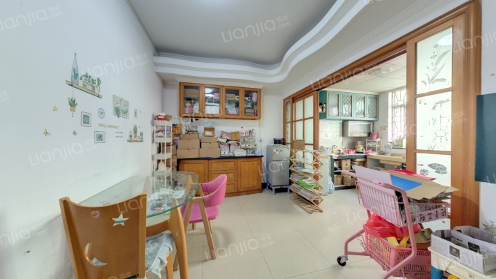 南辉花园二手房实景图