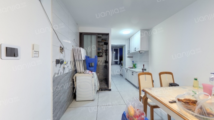 新疆街二手房实景图