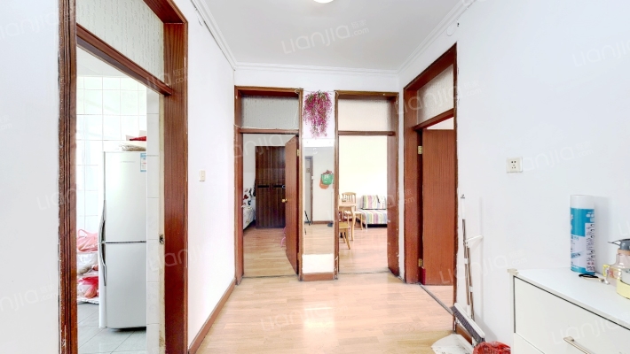 黄金公司宿舍二手房实景图