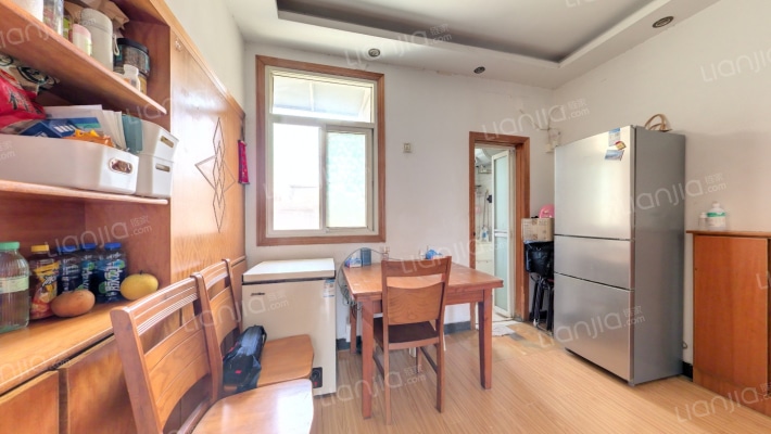 上坊水泥厂宿舍二手房实景图