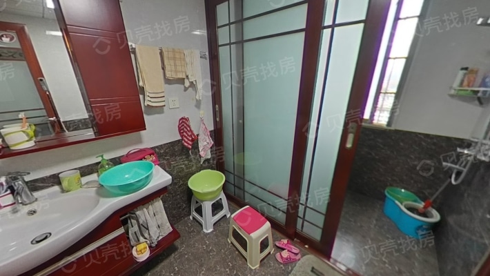 步行街 锦绣山庄 电梯房12楼 精装修 4房 仅售7字开台-卫生间