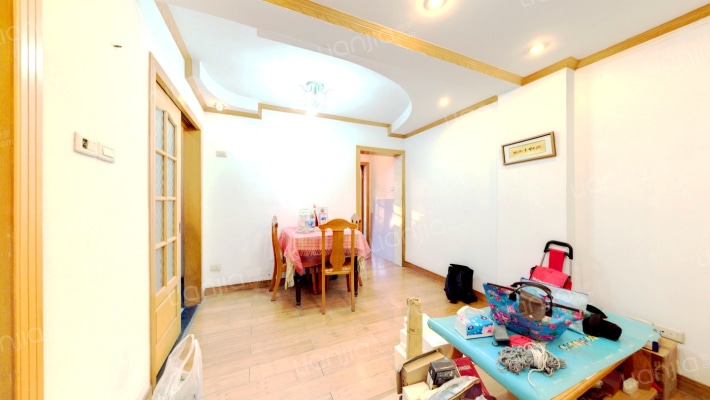 三牌楼大街二手房实景图