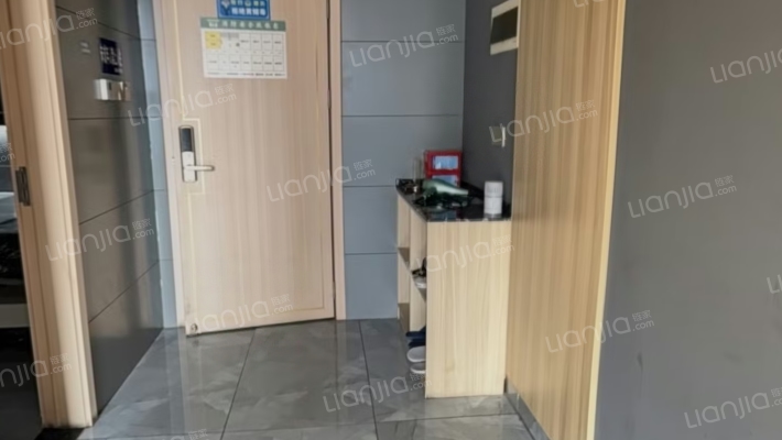 世纪大道18号二手房实景图