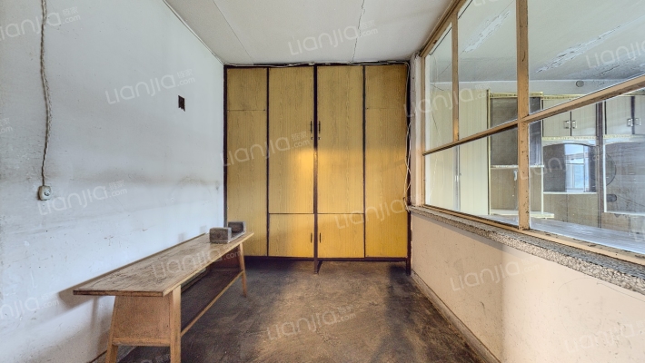 金巢社区二手房实景图