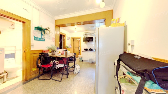 迈皋桥街79号二手房实景图