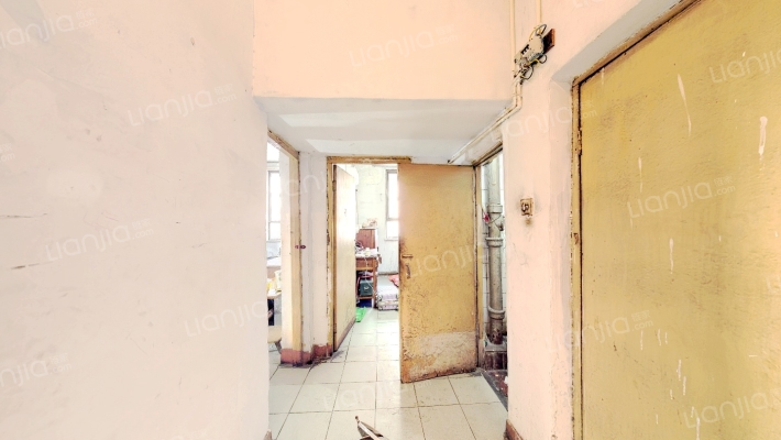 跃进路24号二手房实景图