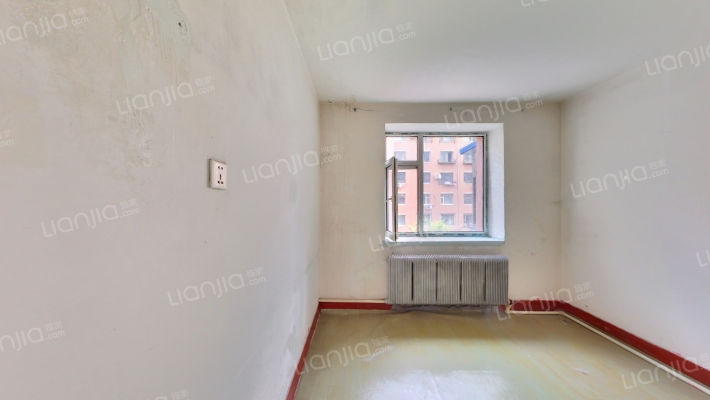 公交商品楼二手房实景图