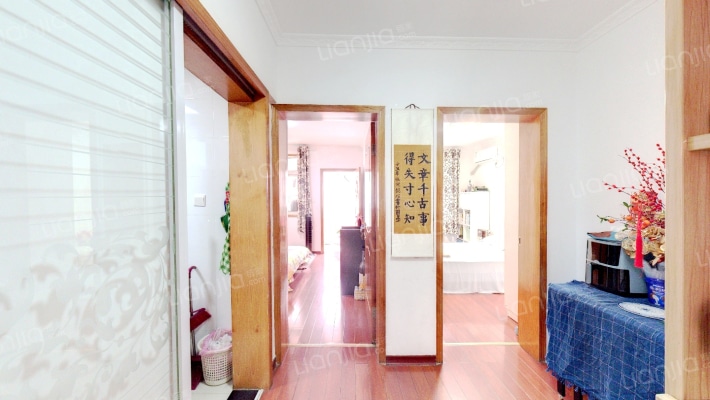 乔虹苑二手房实景图