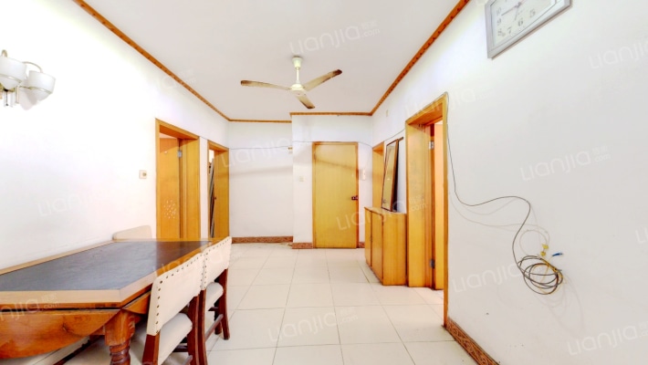 法院宿舍二手房实景图