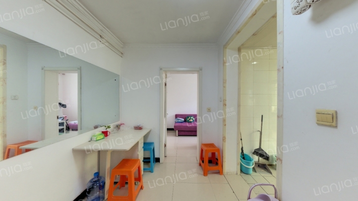 柏林南路16号院二手房实景图