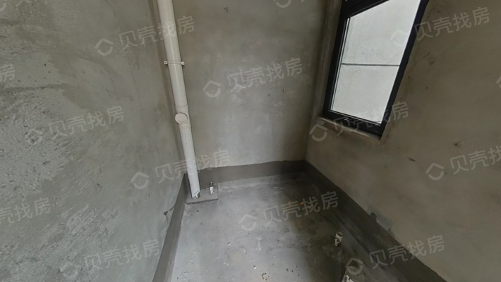 华地公元联排别墅 3+1层  实用面积350平多-卫生间