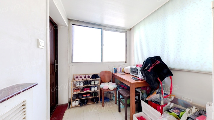 模范马路小区二手房实景图