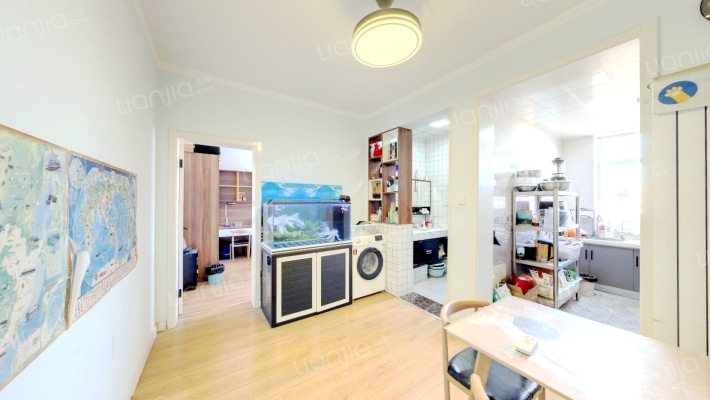 省发改委宿舍二手房实景图