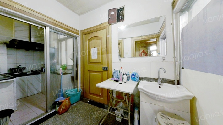 高云岭村二手房实景图