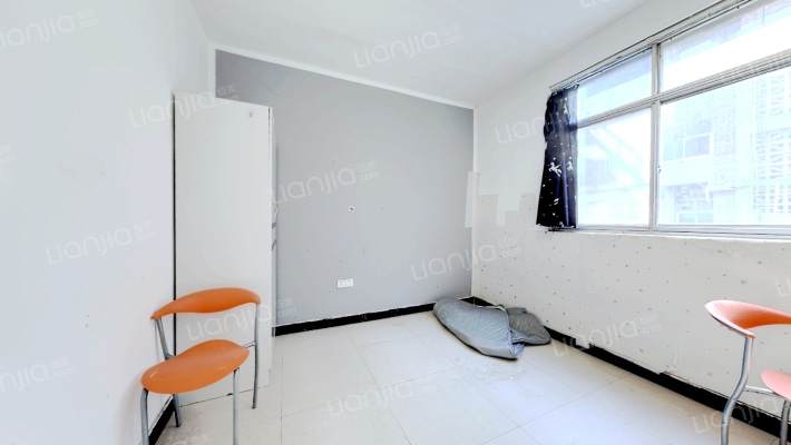 岗杜街122号院二手房实景图