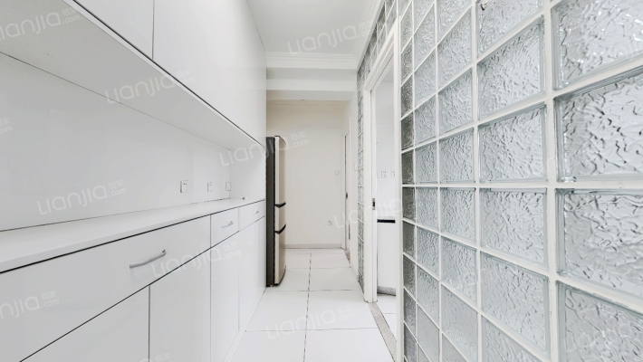 科育小区二手房实景图