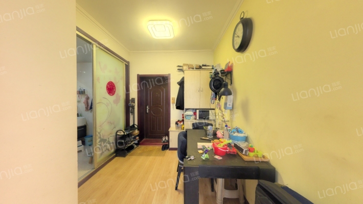 宏宇佳园小区二手房实景图