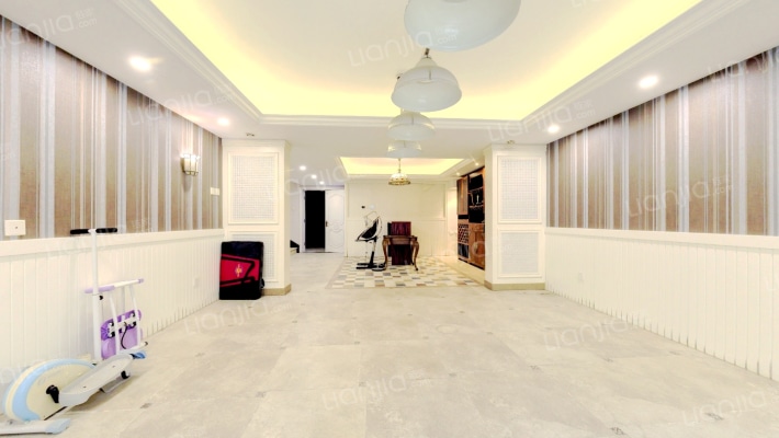 加州水郡一期二手房实景图