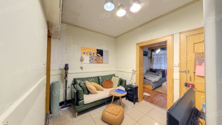 化纤公寓二手房实景图