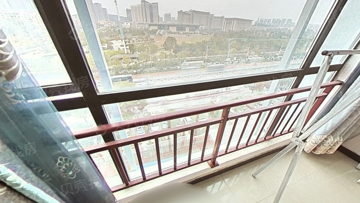 市政 府 人民公园景观 精装公寓 随时可以看房-阳台