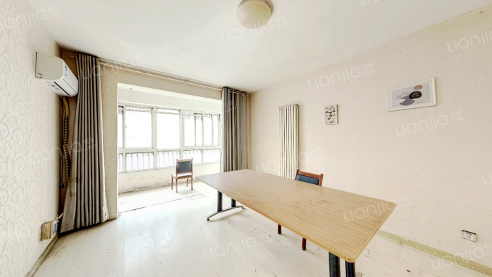 空管花园二手房实景图