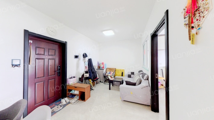 中瑞凌空里二手房实景图