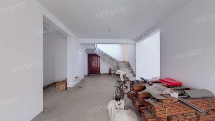 首府136栋二手房实景图