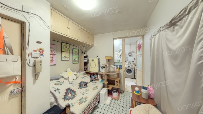 荧屏里二手房实景图