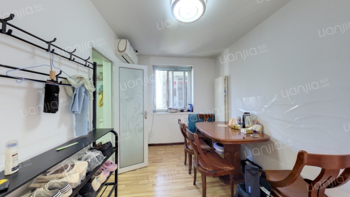 郁园里二手房实景图