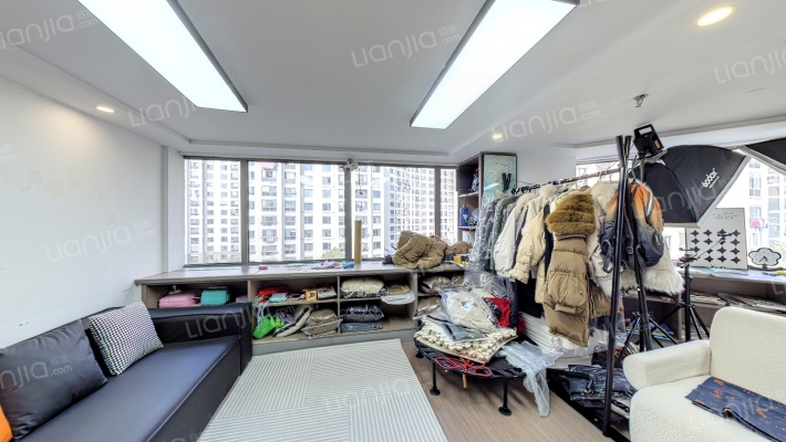 汇铂金座二手房实景图