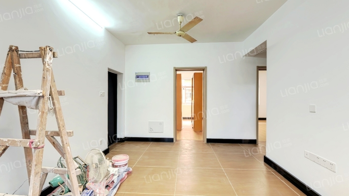 凤凰西街140号二手房实景图