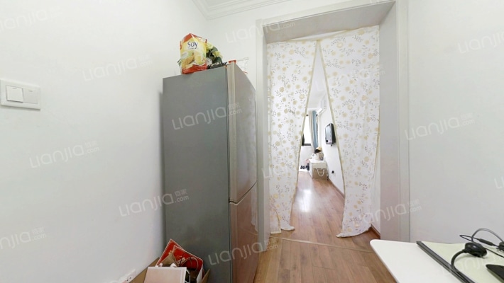 进香河10-16（双号）二手房实景图