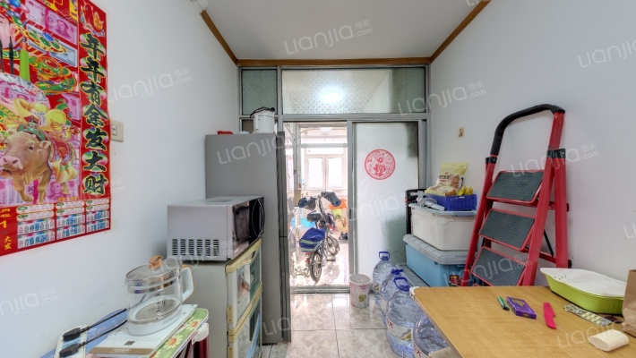 西三四小区二手房实景图