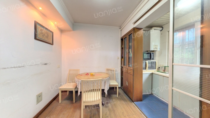 朗晴名居二手房实景图