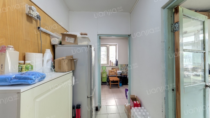 万寿路电信宿舍二手房实景图