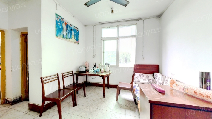 堤东街二手房实景图