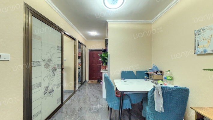 大禹华邦B区二手房实景图