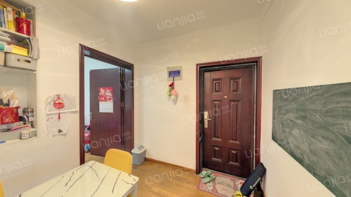 食品公司宿舍二手房实景图