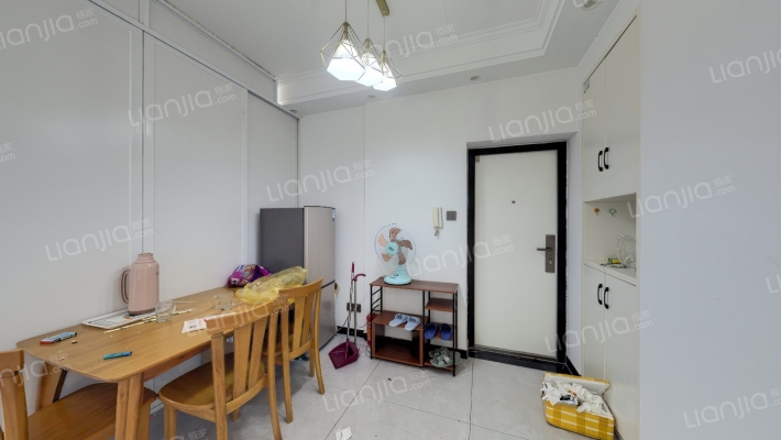 环岛公寓二手房实景图