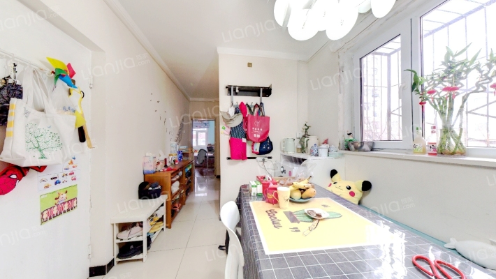 雅宝里社区二手房实景图