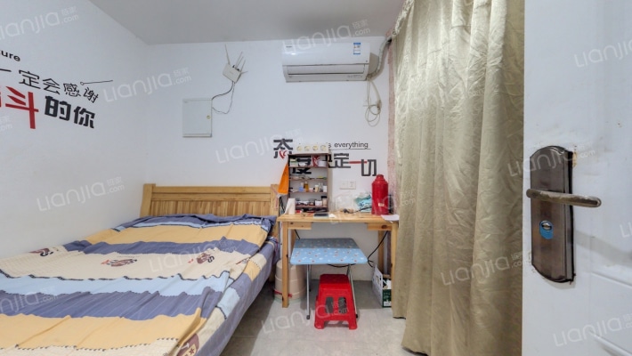 白马湖小区白鹤苑二手房实景图