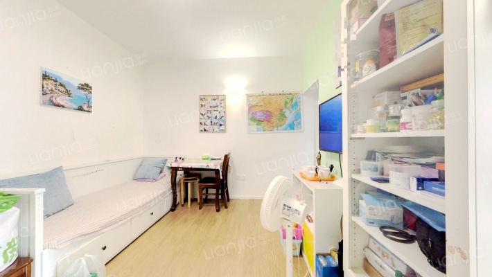 车道沟东里二手房实景图